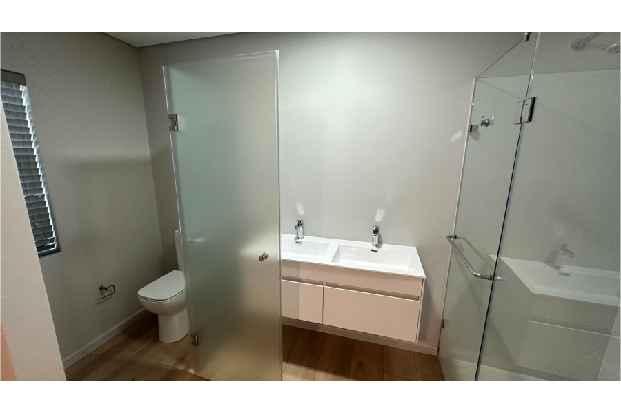 To Let 3 Bedroom Property for Rent in Lemoenkloof Western Cape